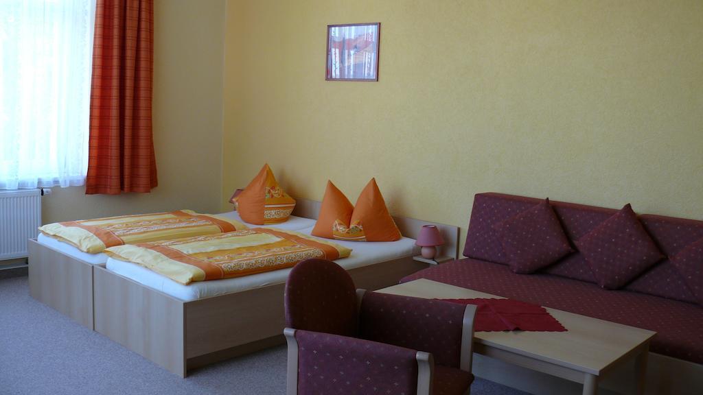 Pension Kreisel Bad Kosen Chambre photo